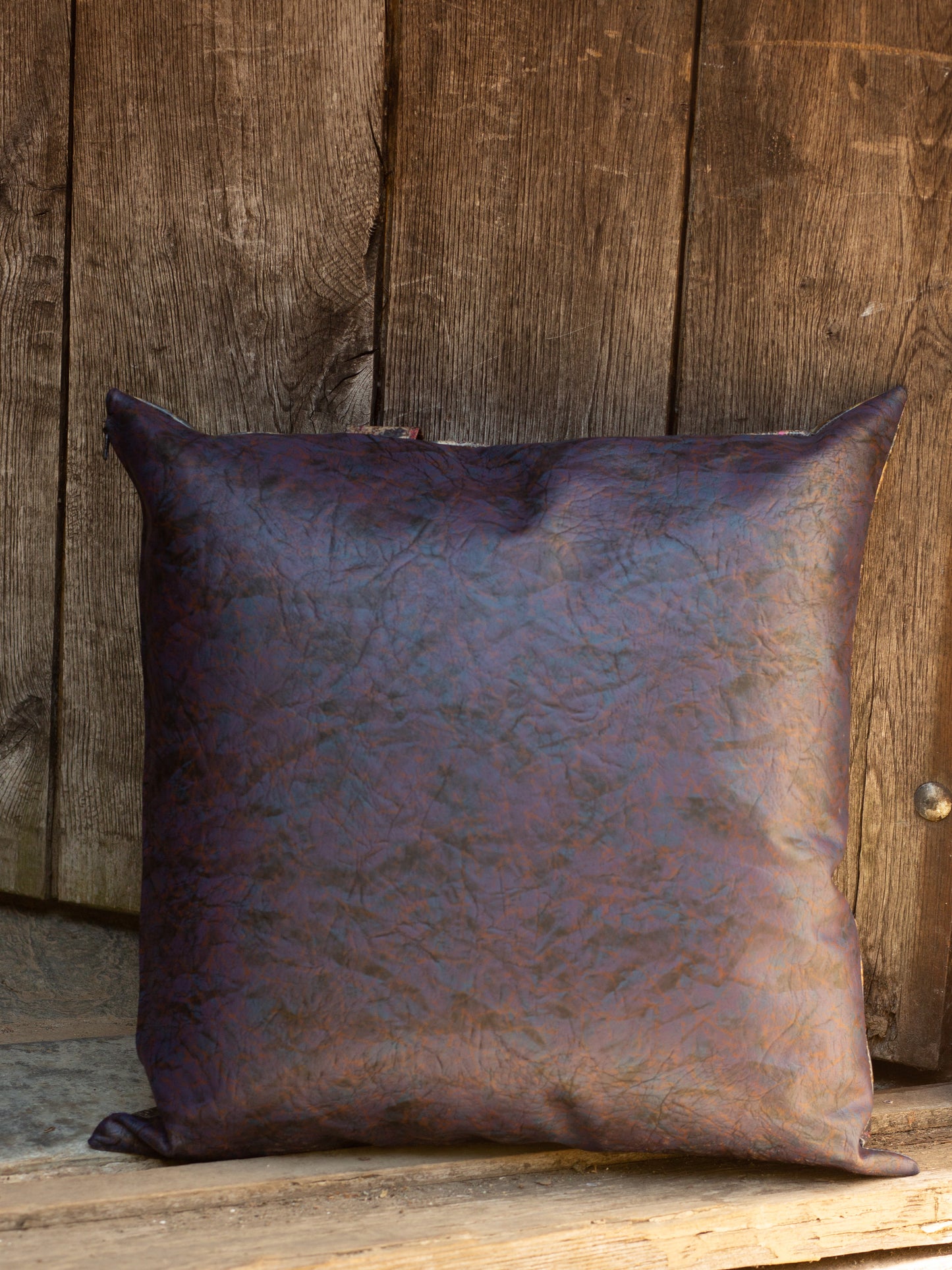 Cushion with handle - Oilcloth - Mottled/Purple