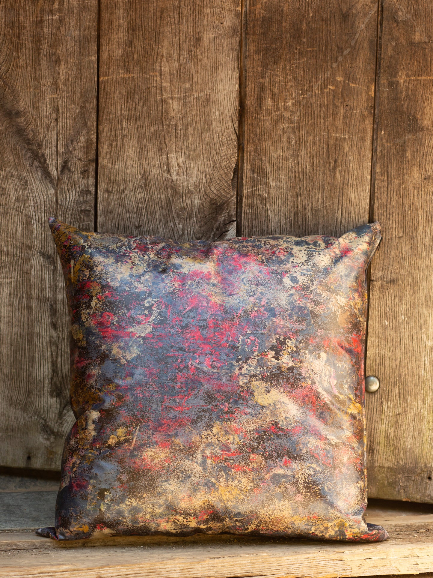 Cushion with handle - Oilcloth - Mottled/Purple