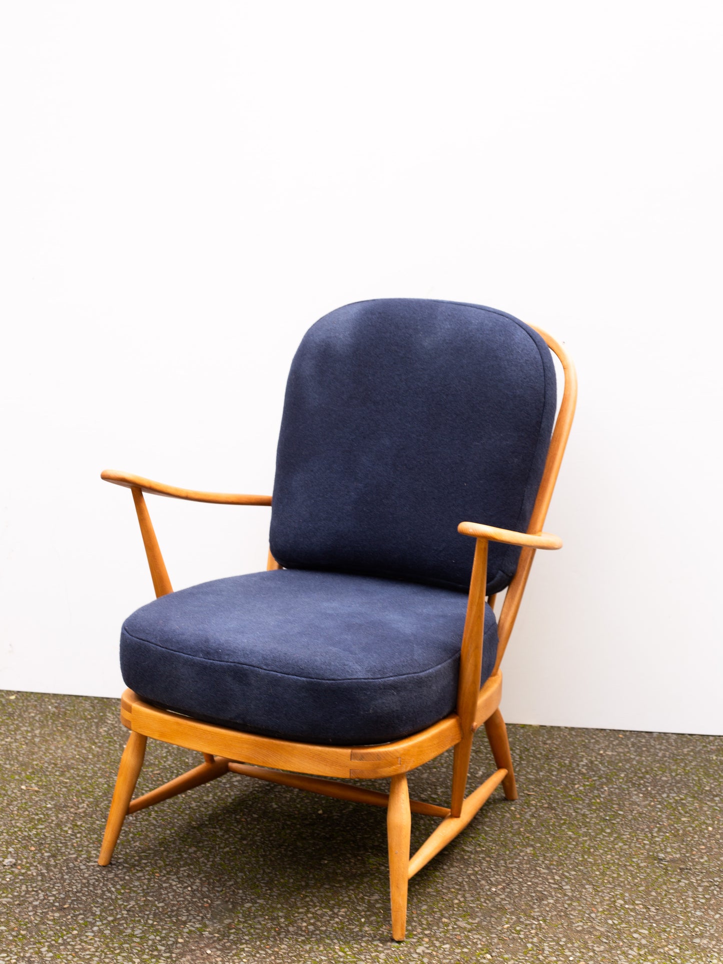 Ercol Windsor 335 Armchair - Fully Restored - Choice of Colours