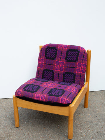 Ercol Blonde 747 Lounge Chair - Welsh Tapestry - Pink/Purple/Black No.1