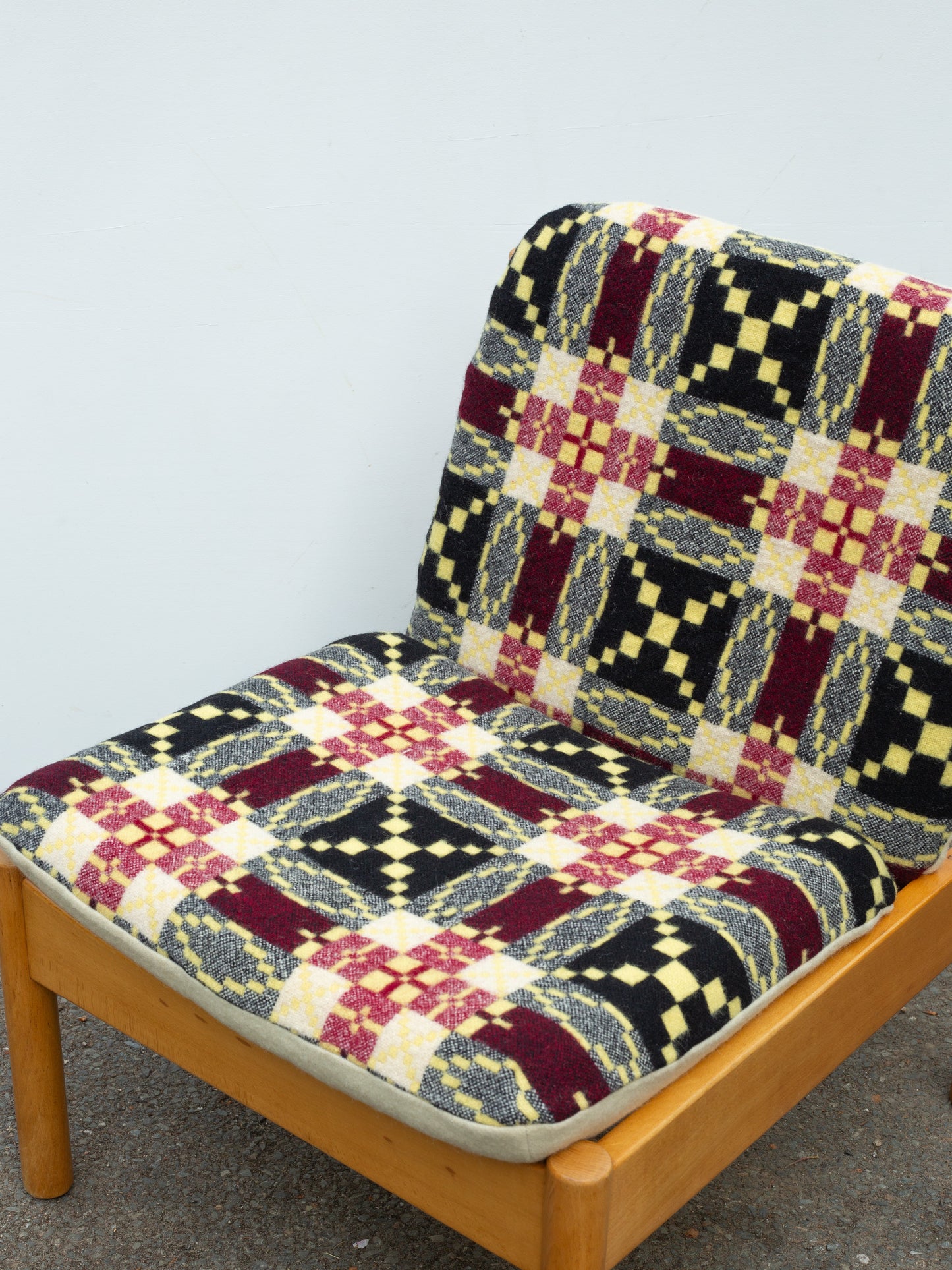 Ercol Blonde 747 Lounge Chair - Welsh Tapestry - Red/Yellow/Cream/Black No.2